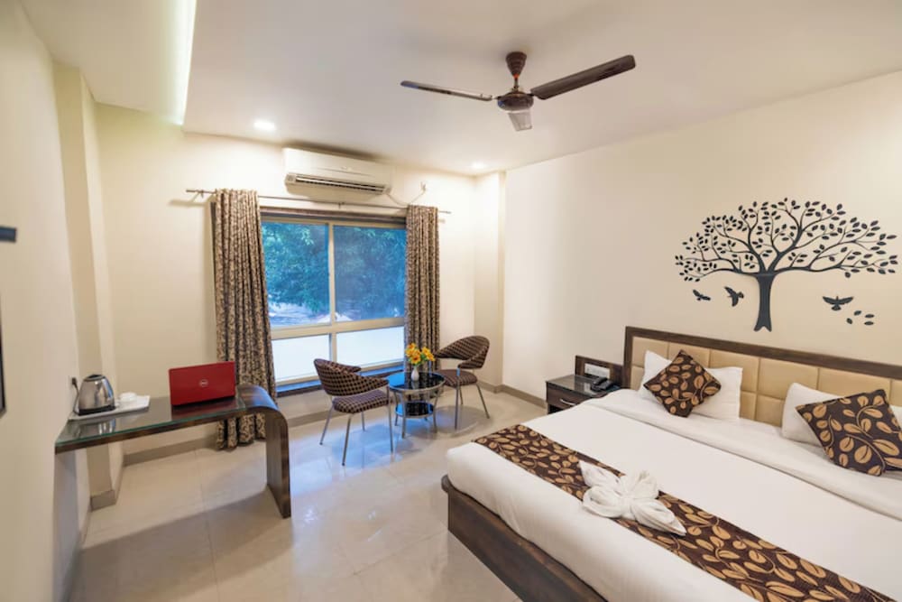 Hotel Sheetal International 16/52