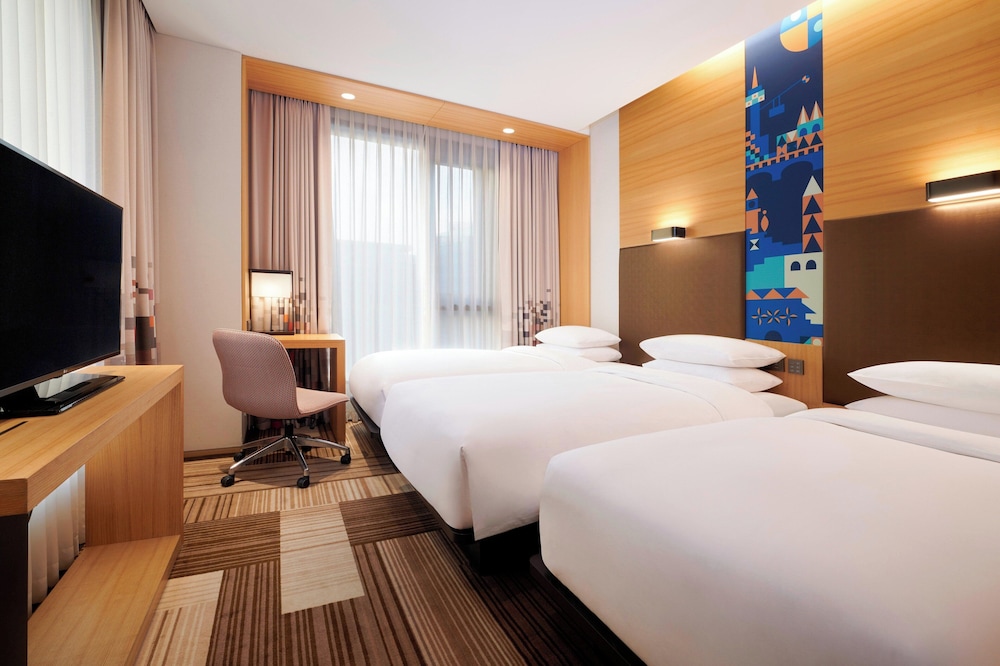 Aloft, 3 Beds