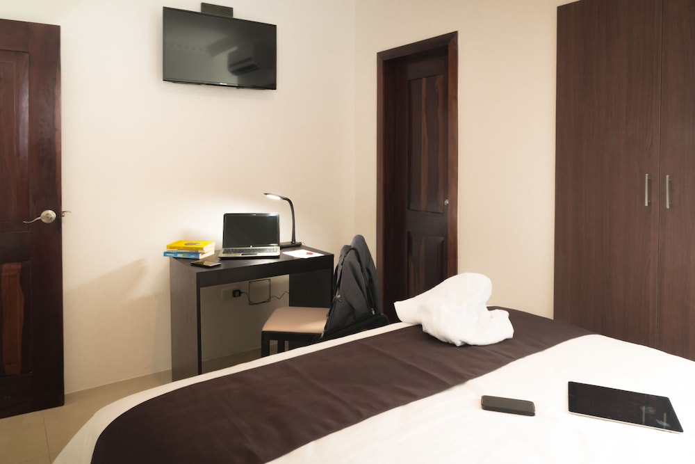 Hotel La Ria Playas 10/42