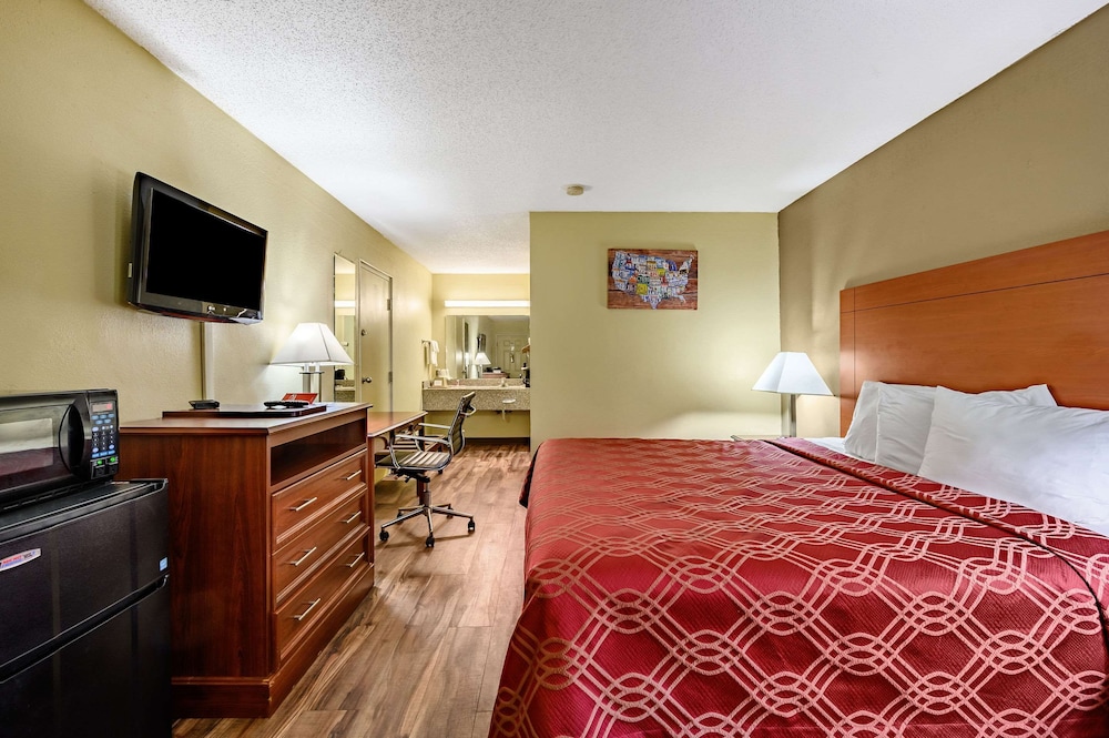 Econo Lodge Athens I-65 22/49