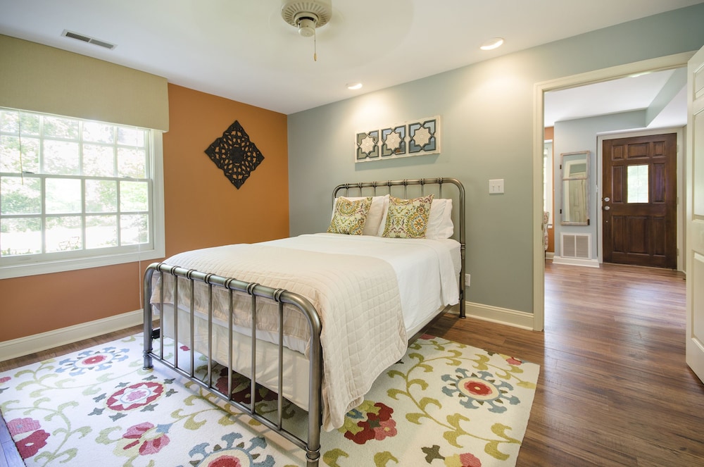 Tranquility, Suite, Queen Bed
