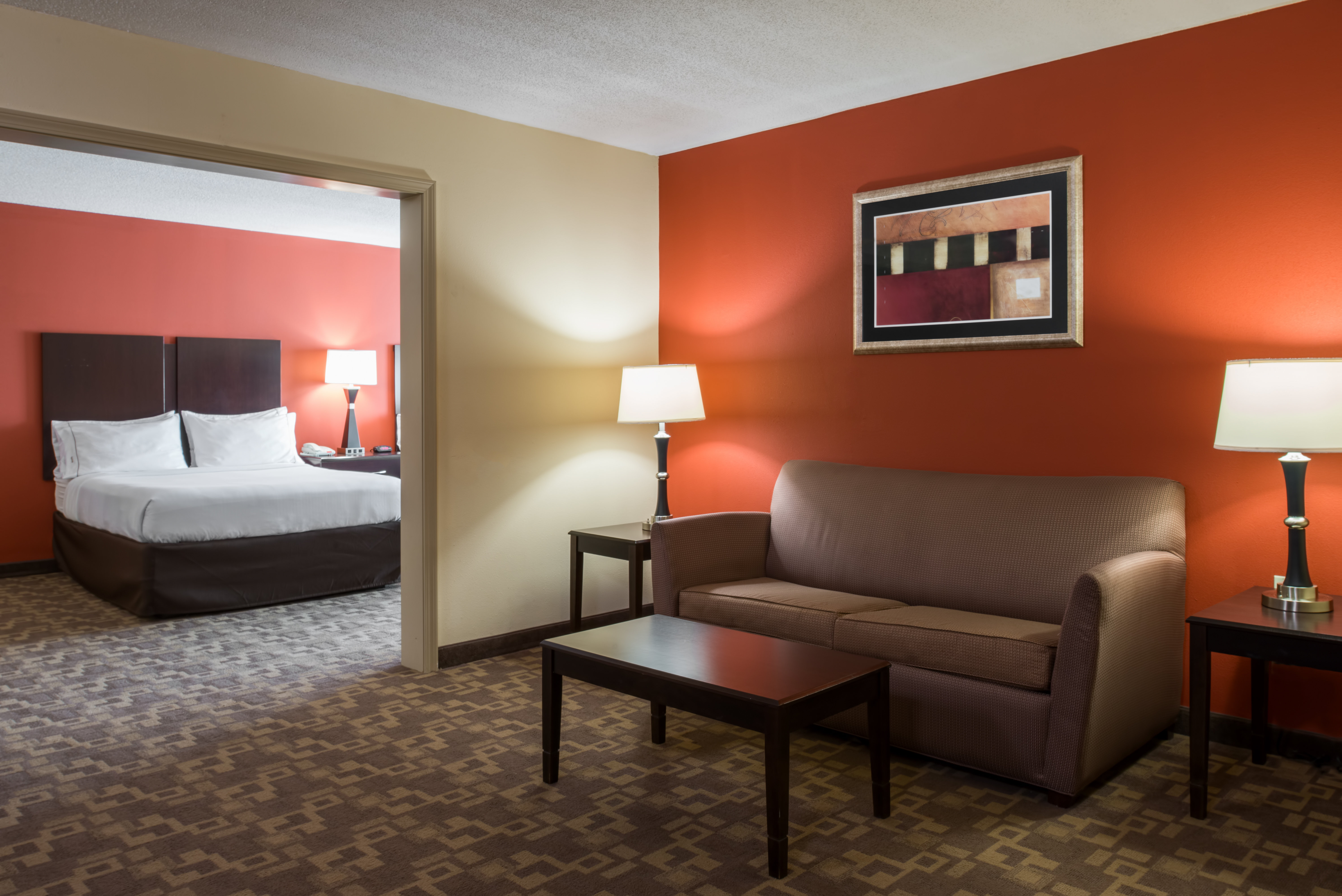 Holiday Inn Express & Suites Lexington Dtwn Area-Keenland 27/41