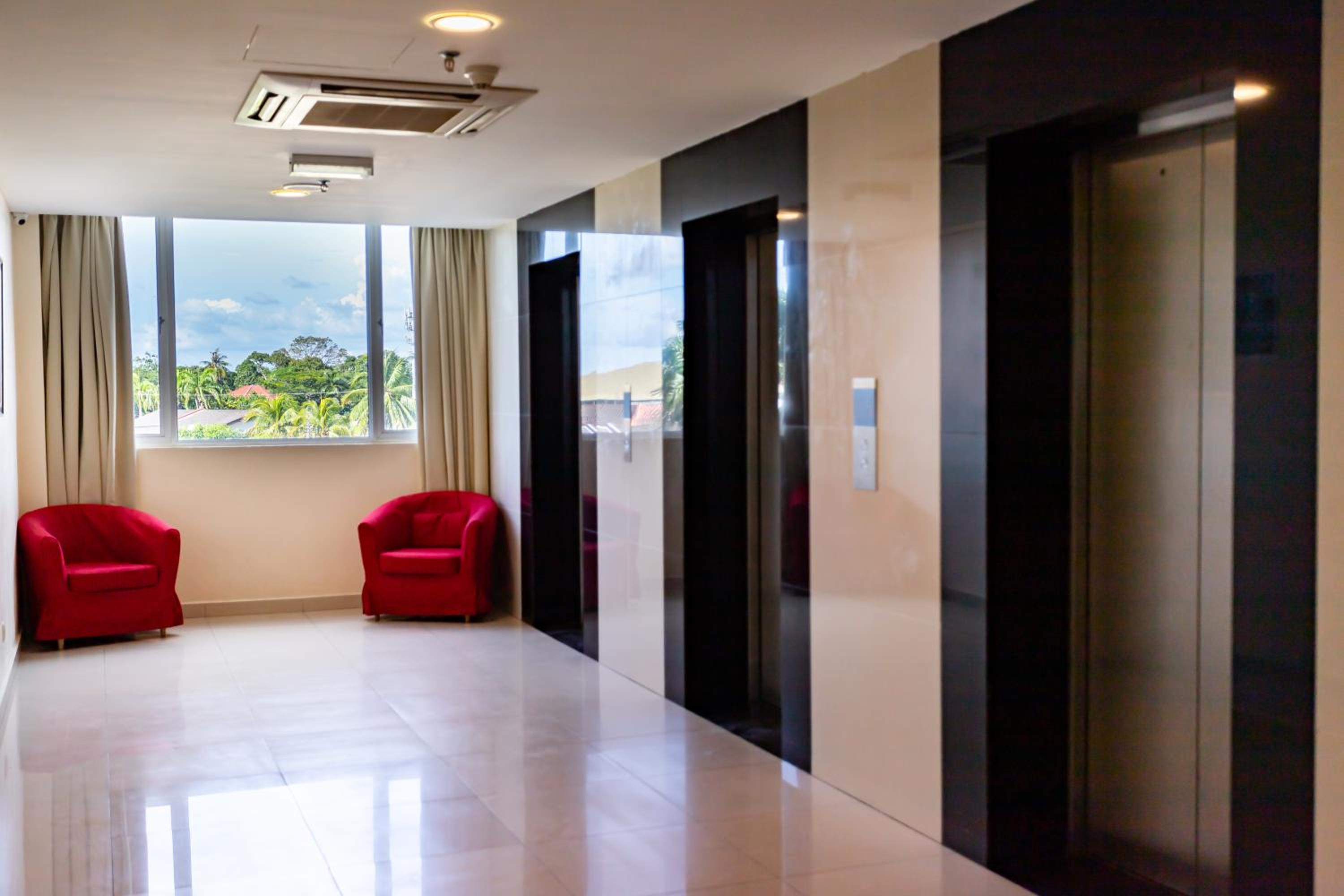 Emart Hotel (Riam) Sdn Bhd 34/50