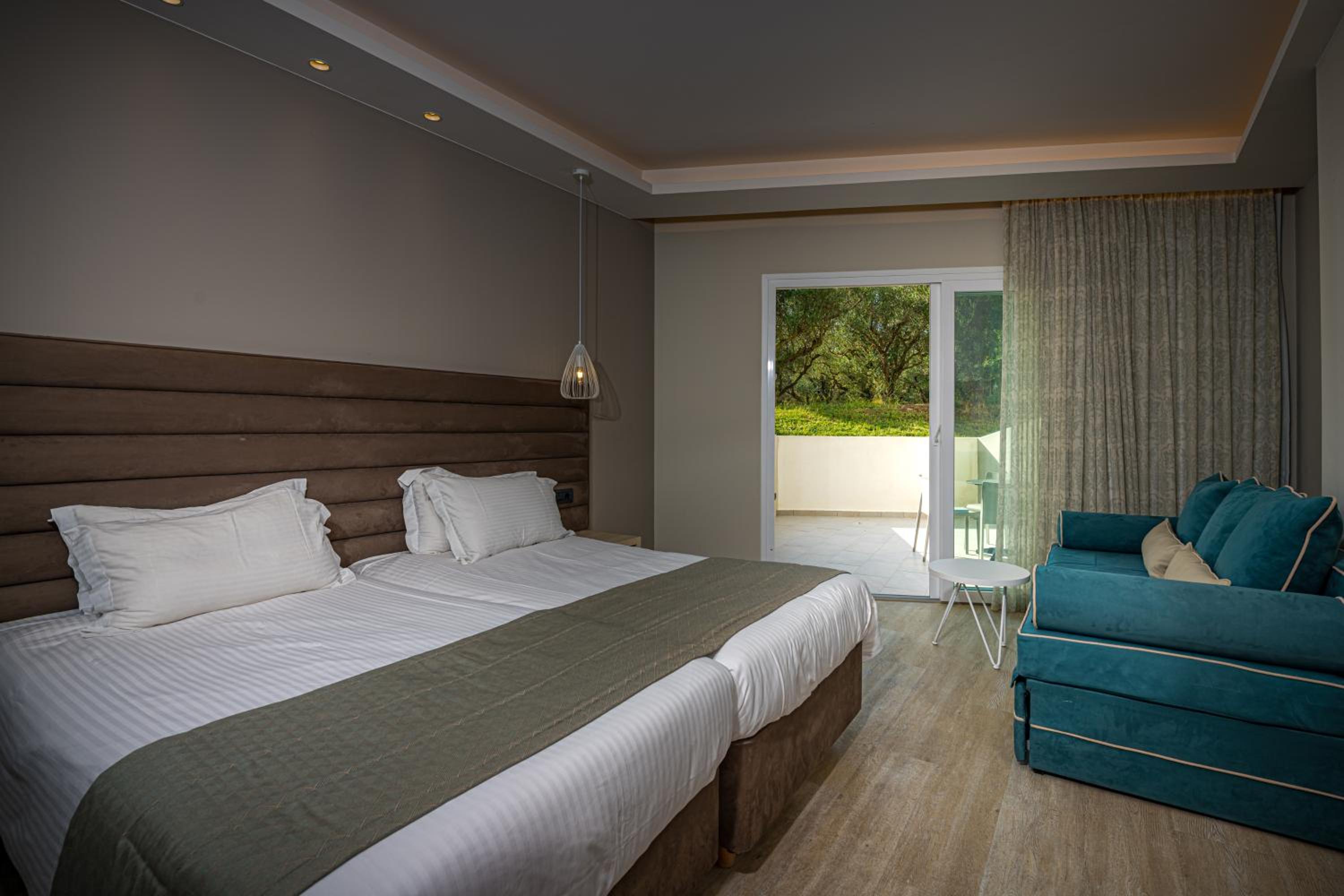 Premium, Garden View