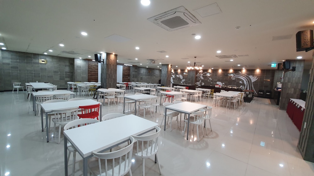 Grandmillions Hotel 27/40