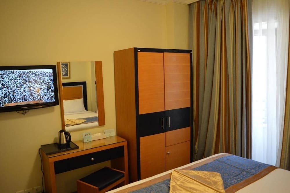 الإيمان طيبة(Kingsgate Hotel Durrat) 33/40