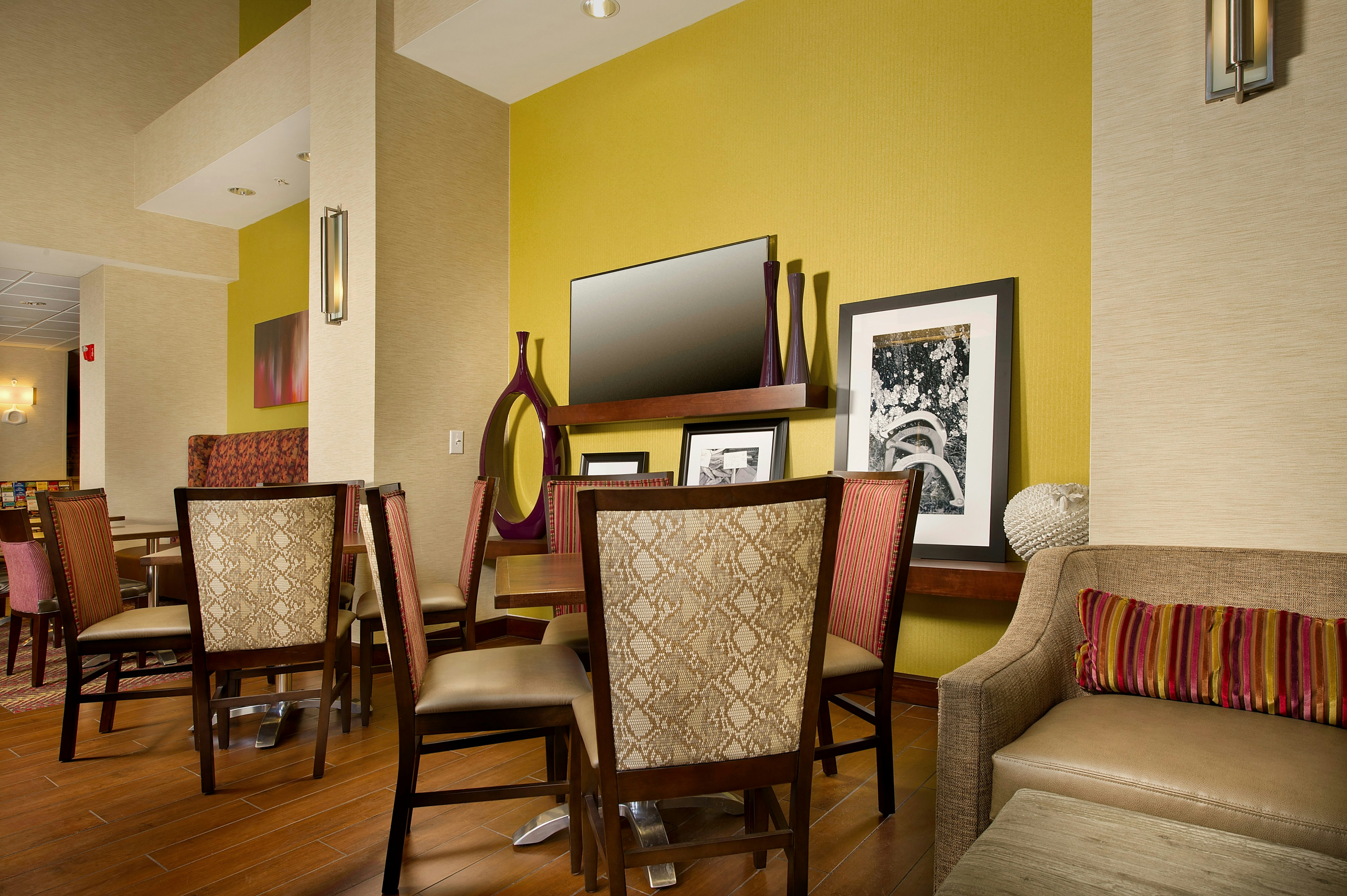 Hampton Inn and Suites San Antonio Airport 39/44