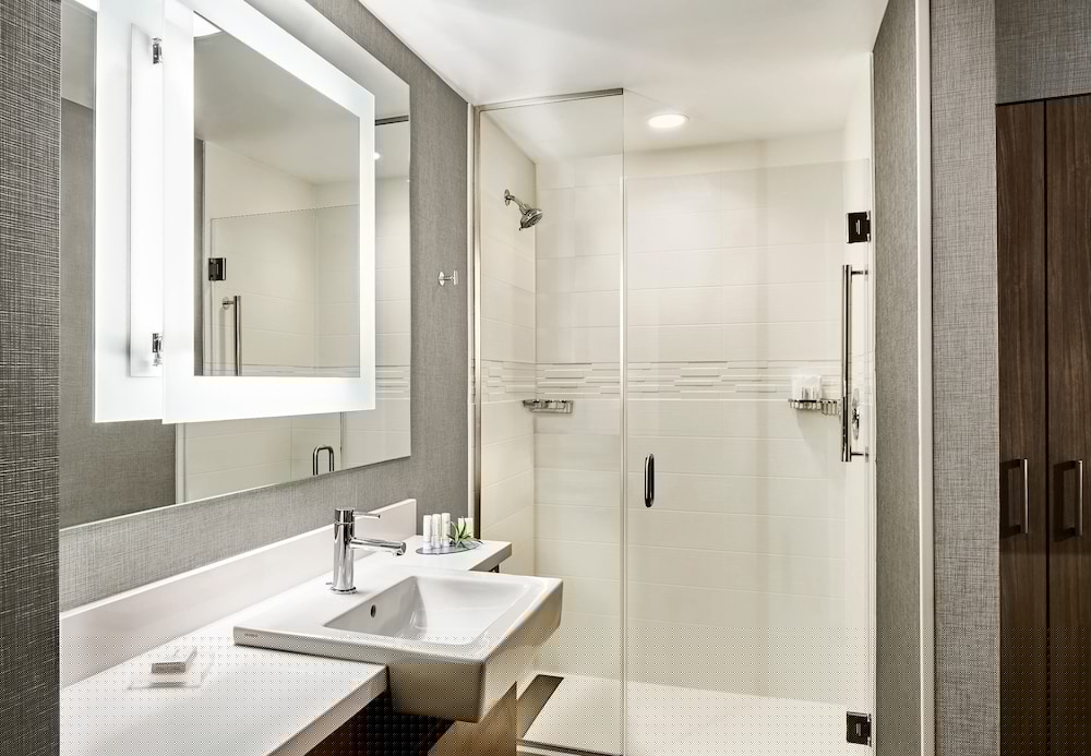 SPRINGHILL SUITES ALBUQUERQUE NORTH/JOURNAL CENTER 9/28