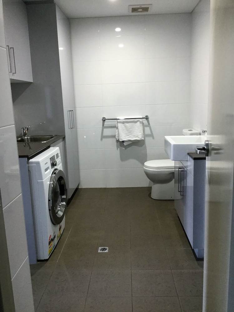 Baileys Serviced Apartments 20/76