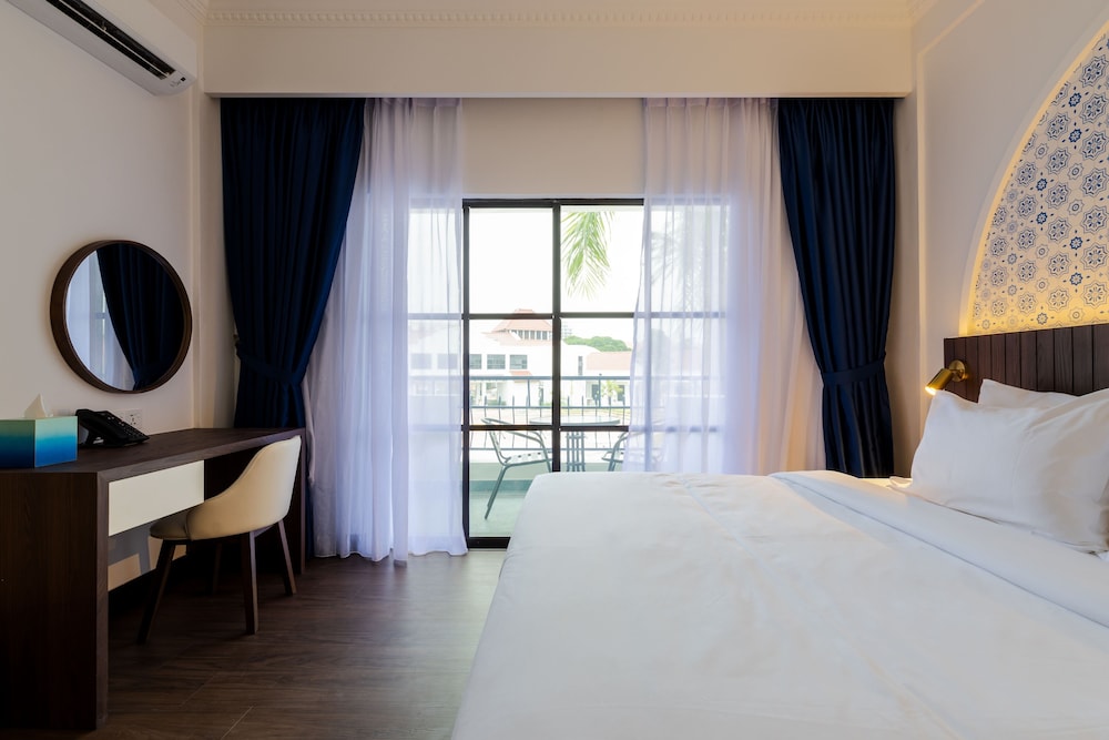 The Lisbon Melaka, Trademark Collection by Wyndham 11/56