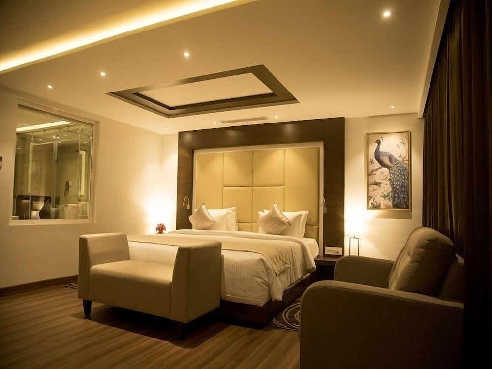 S Hotels 15/50