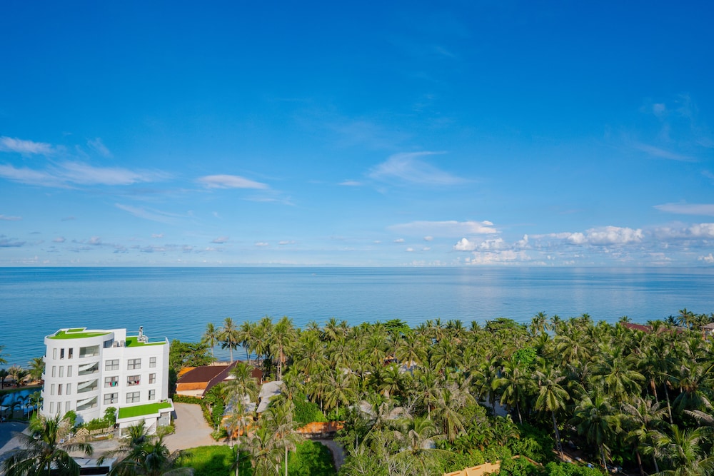 AVS Hotel Phu Quoc 43/50