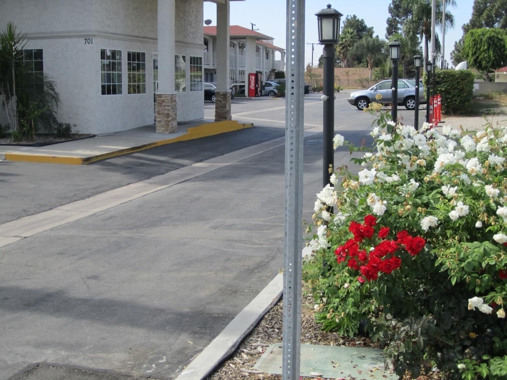 Motel6 Anaheim, CA 29/38