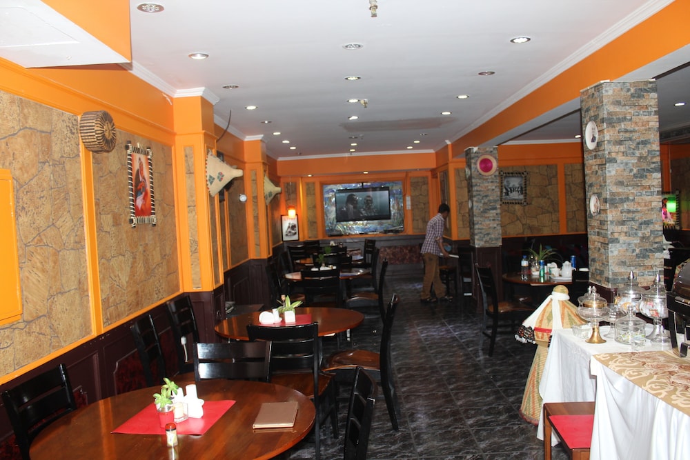 restaurant cafeteria