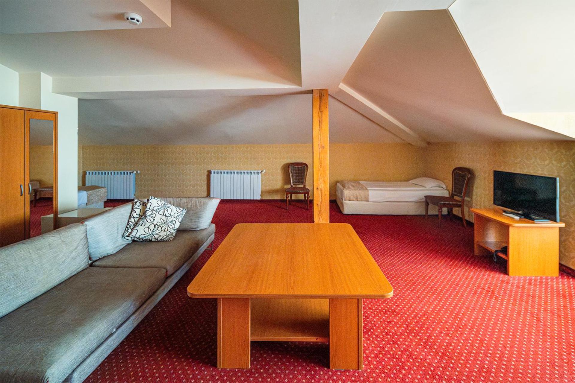 PARK HOTEL SEVASTOKRATOR 29/48