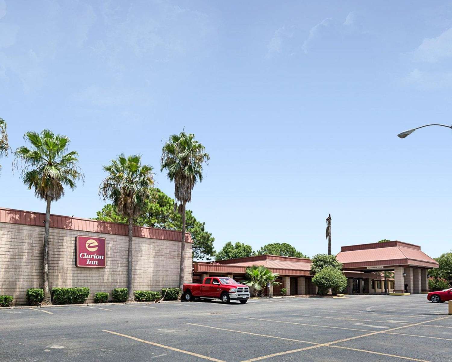 GreenTree Hotel and Extended Stay Channelview I-10 18/23
