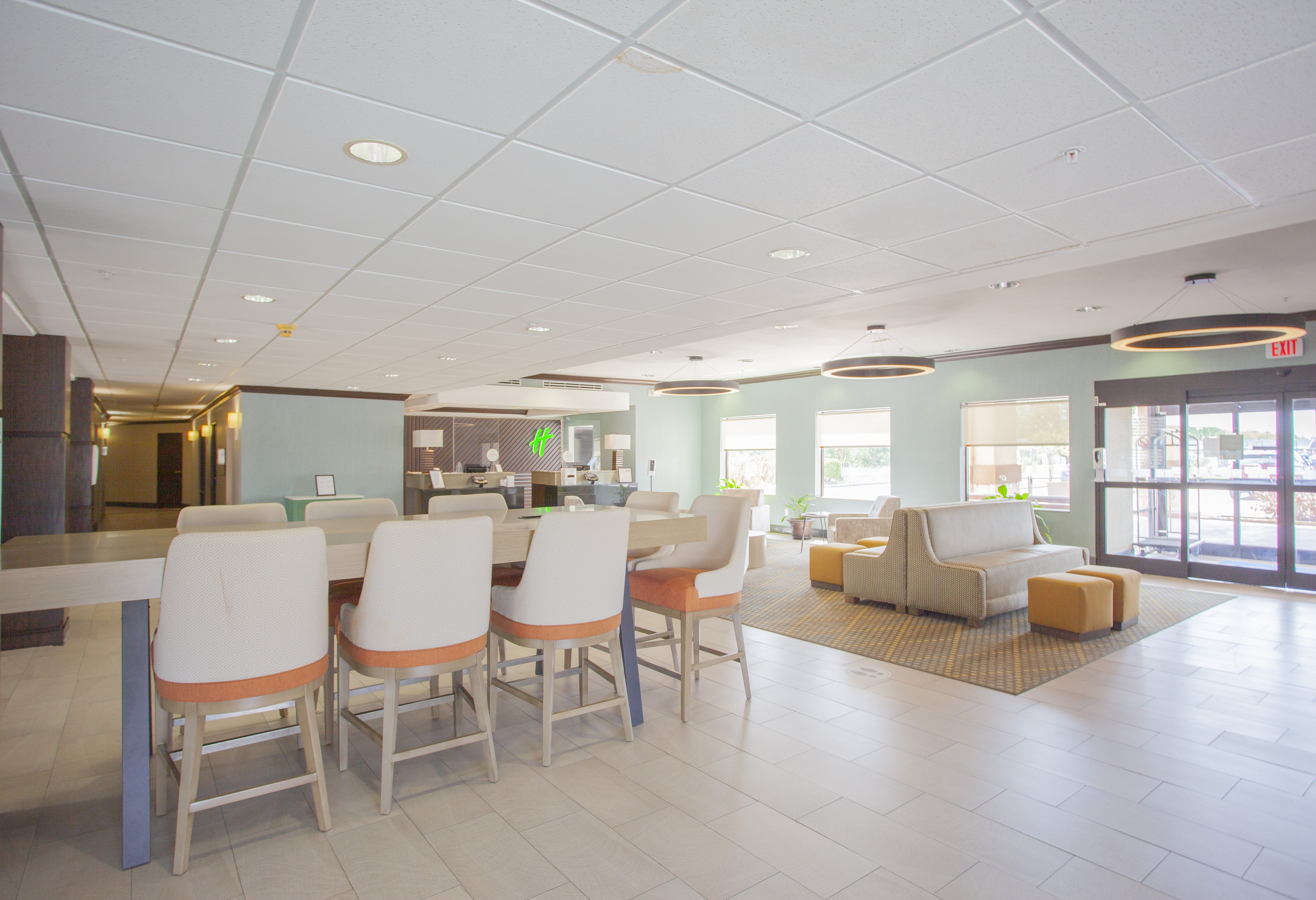 Holiday Inn & Suites Spring - the Woodlands Area, an IHG Hotel 17/28