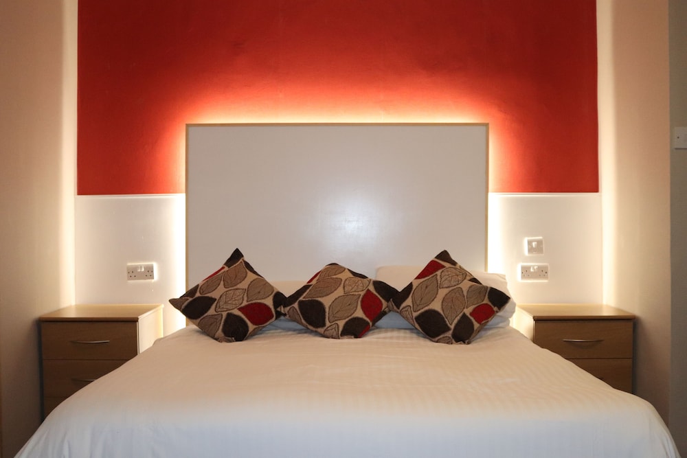 Bournemouth Sands Hotel 13/44