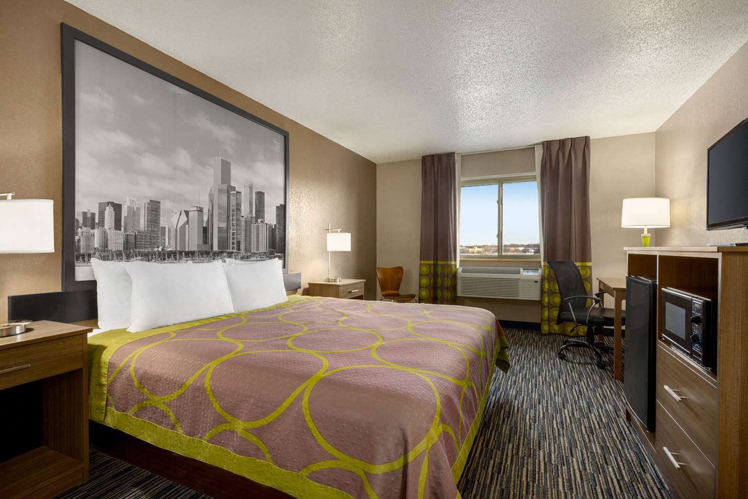 Super 8 by Wyndham Joliet I-55 N/Chicago 11/48
