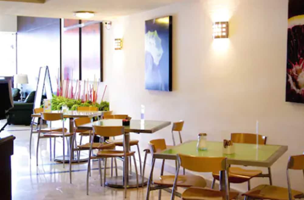 Hotel Madero Express 30/32