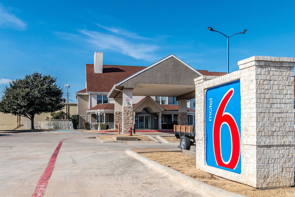 Motel6 North Richland Hills, TX - NE Fort Worth 35/42