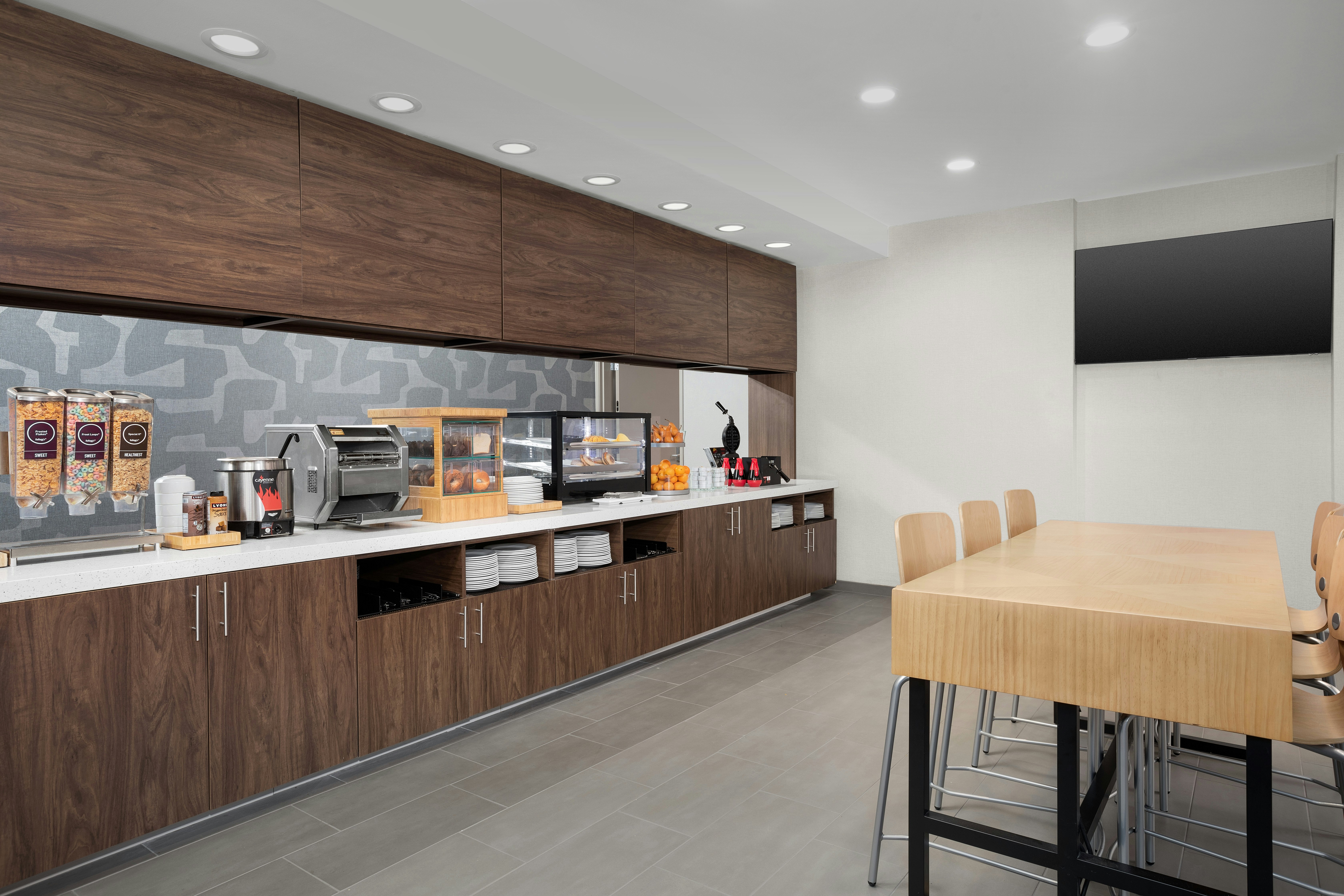 Home2 Suites by Hilton Lubbock University 14/17