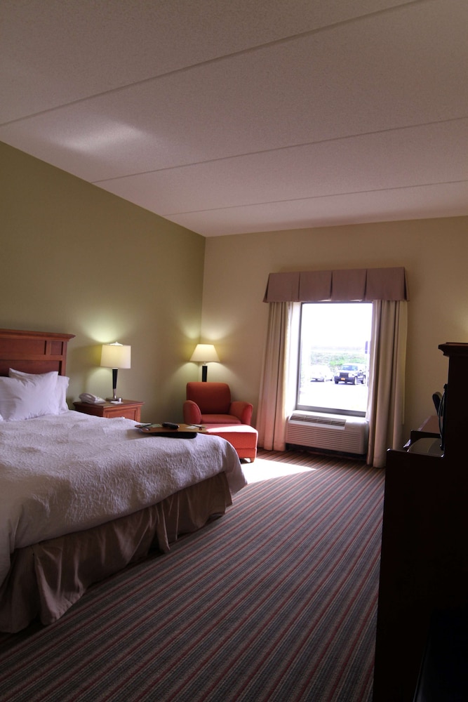Hampton Inn Harriman Woodbury 17/47