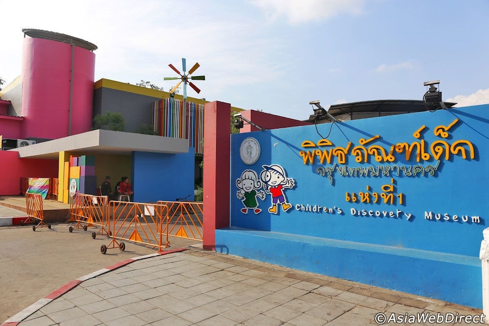 Zzz Hostel - Adults Only 49/56