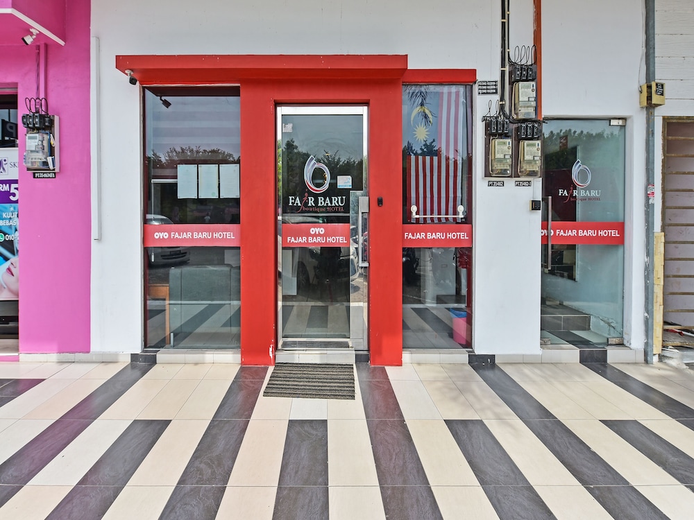 Oyo 768 Fajar Baru Boutique Hotel 38/39