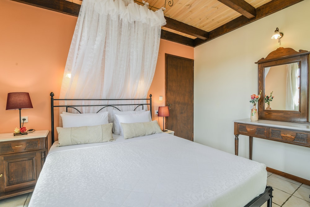 Villas Therianos 8/38