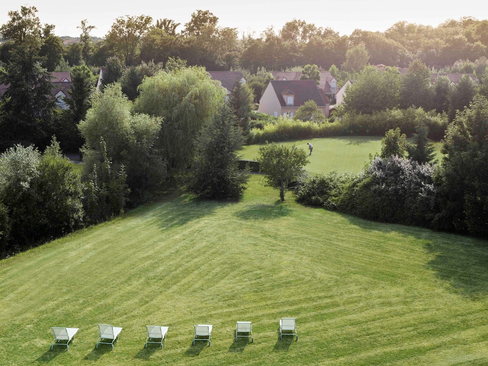 Novotel Senart Golf de Greenparc 73/77