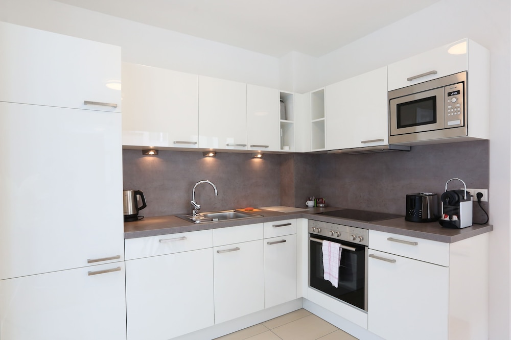 4 Beds and More Vienna Apartments 4/29
