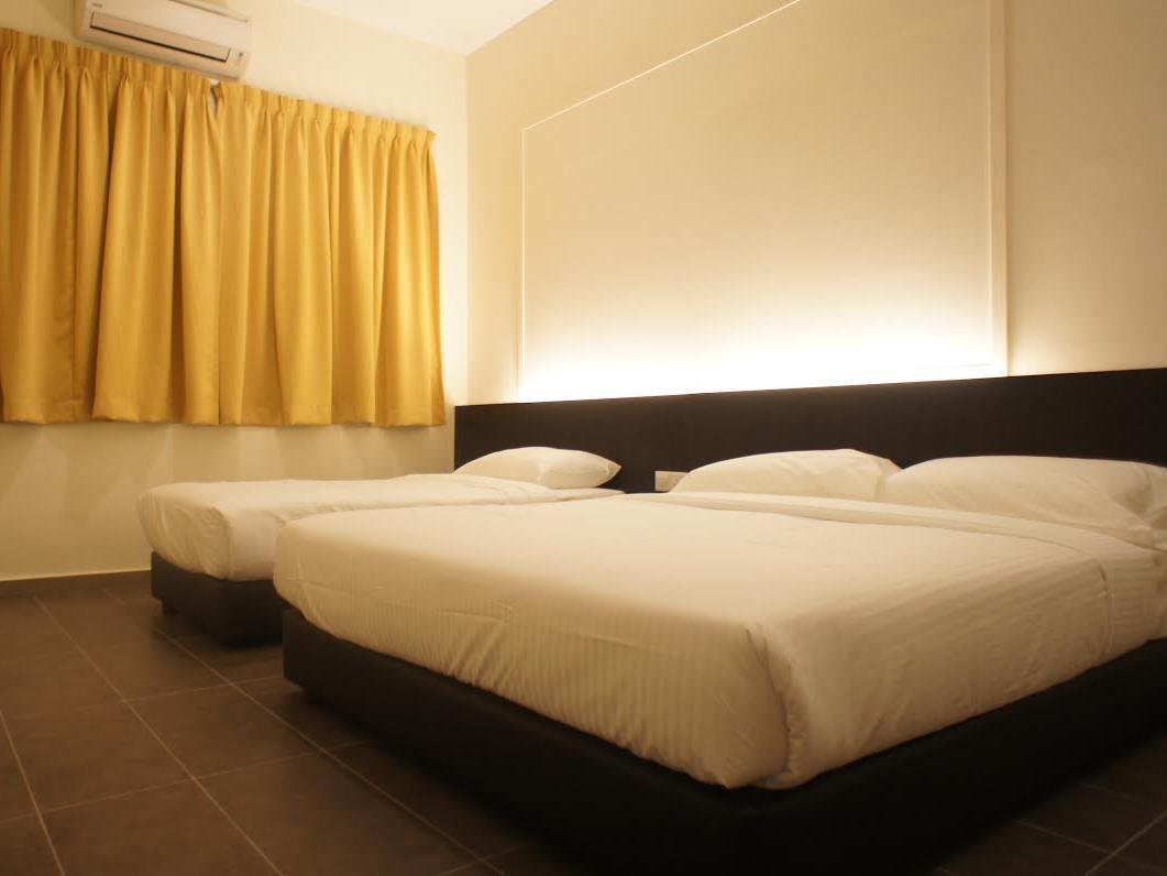 Merlin Hotel 12/29