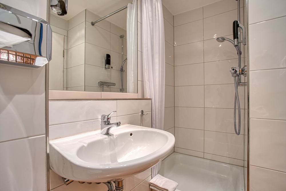 Kommerzhotel Koln 7/49