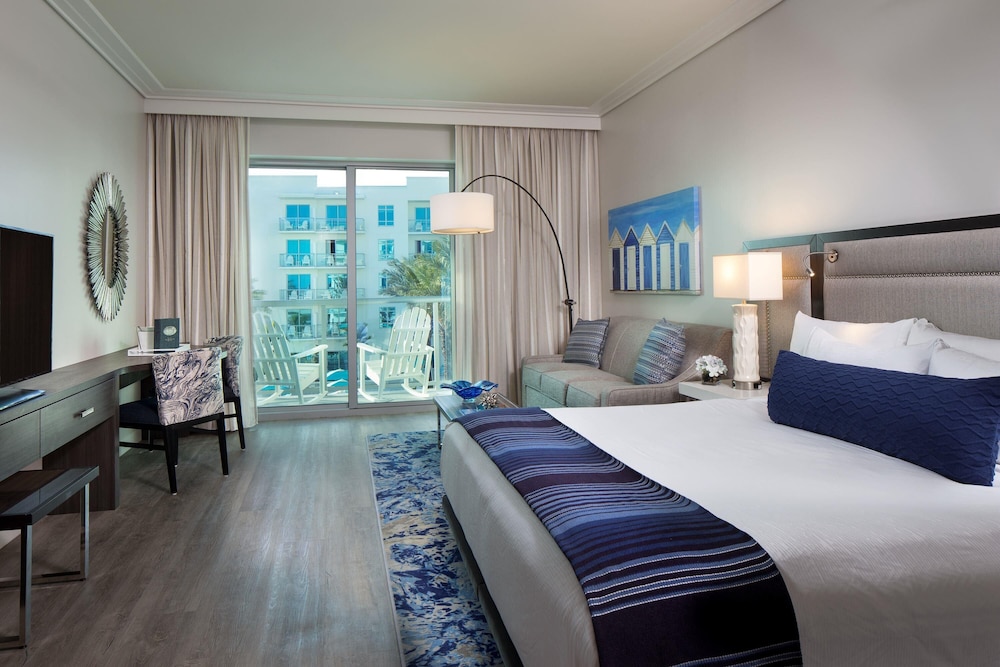 Junior Suite, King Bed, Gulf View