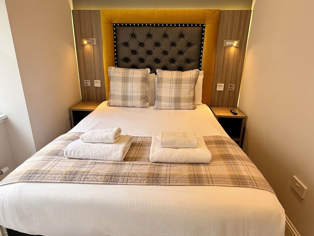 2 BEDROOMS, APARTMENT