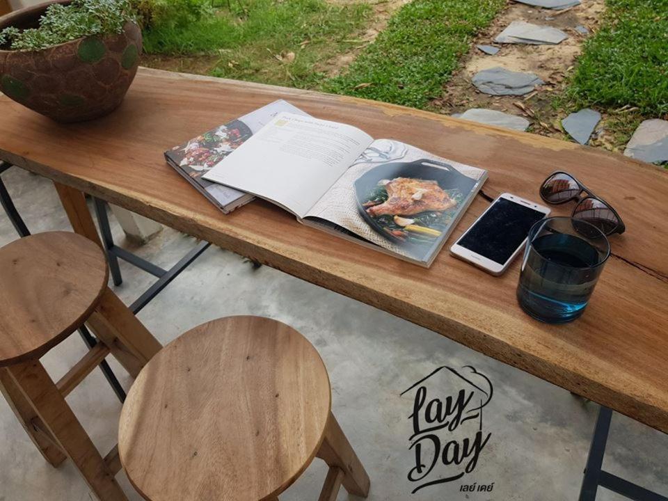 Lay Day 22/31