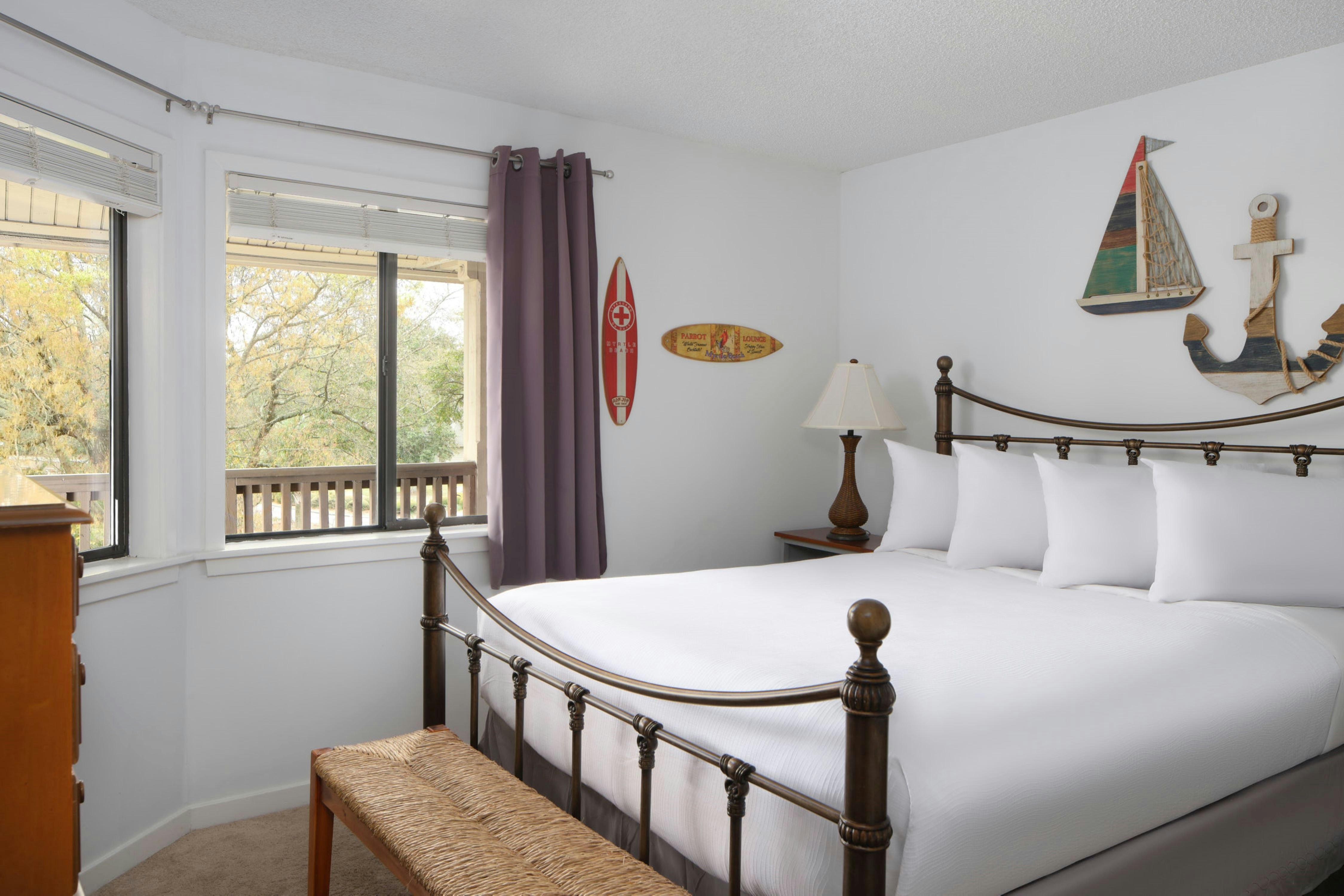 2 Bedrooms, Lodge, Lake View