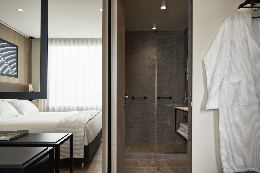 Urban Frame Hotel 46/46