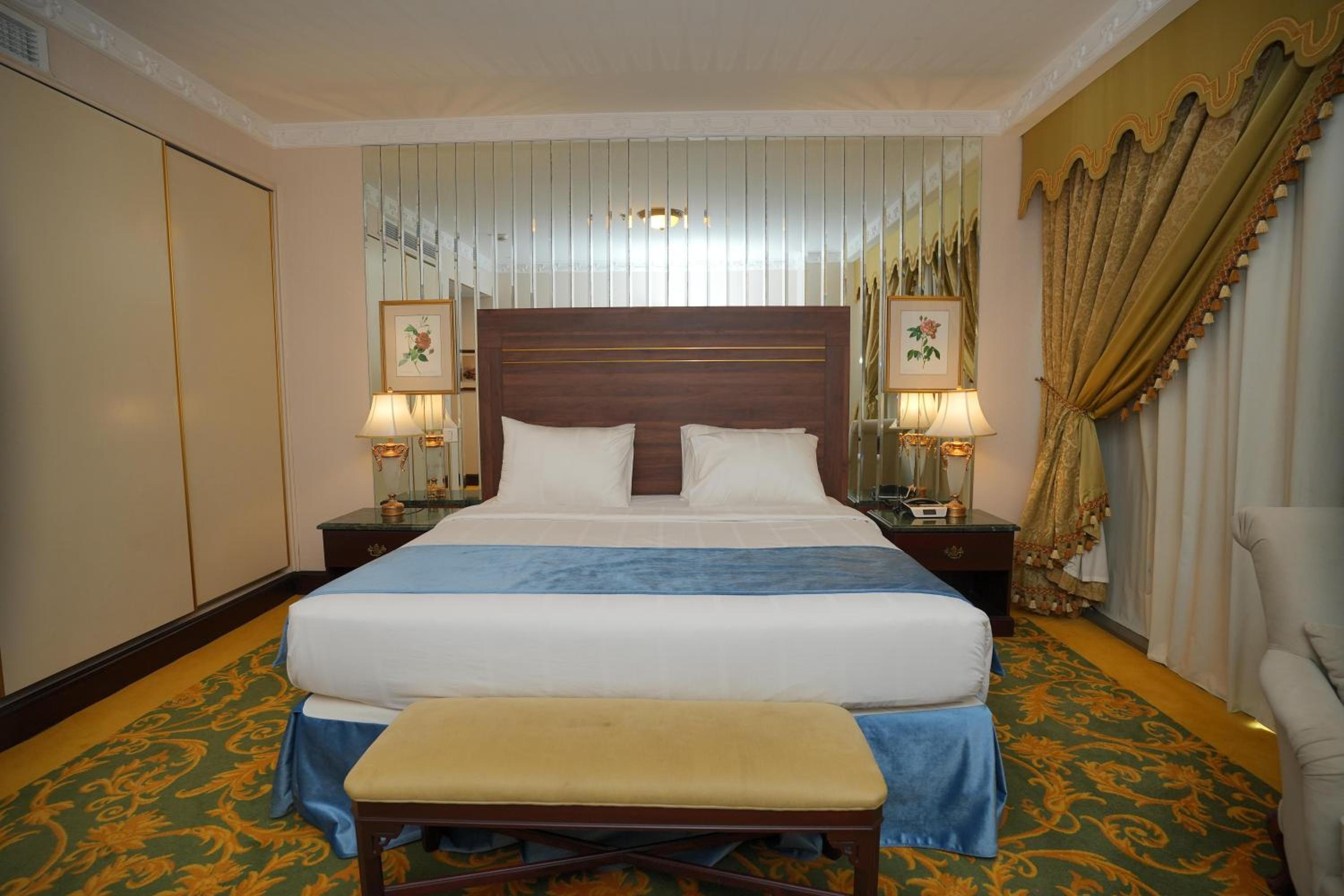 Superior, Suite, King Bed, Habitat Hotel All Suites 5/10