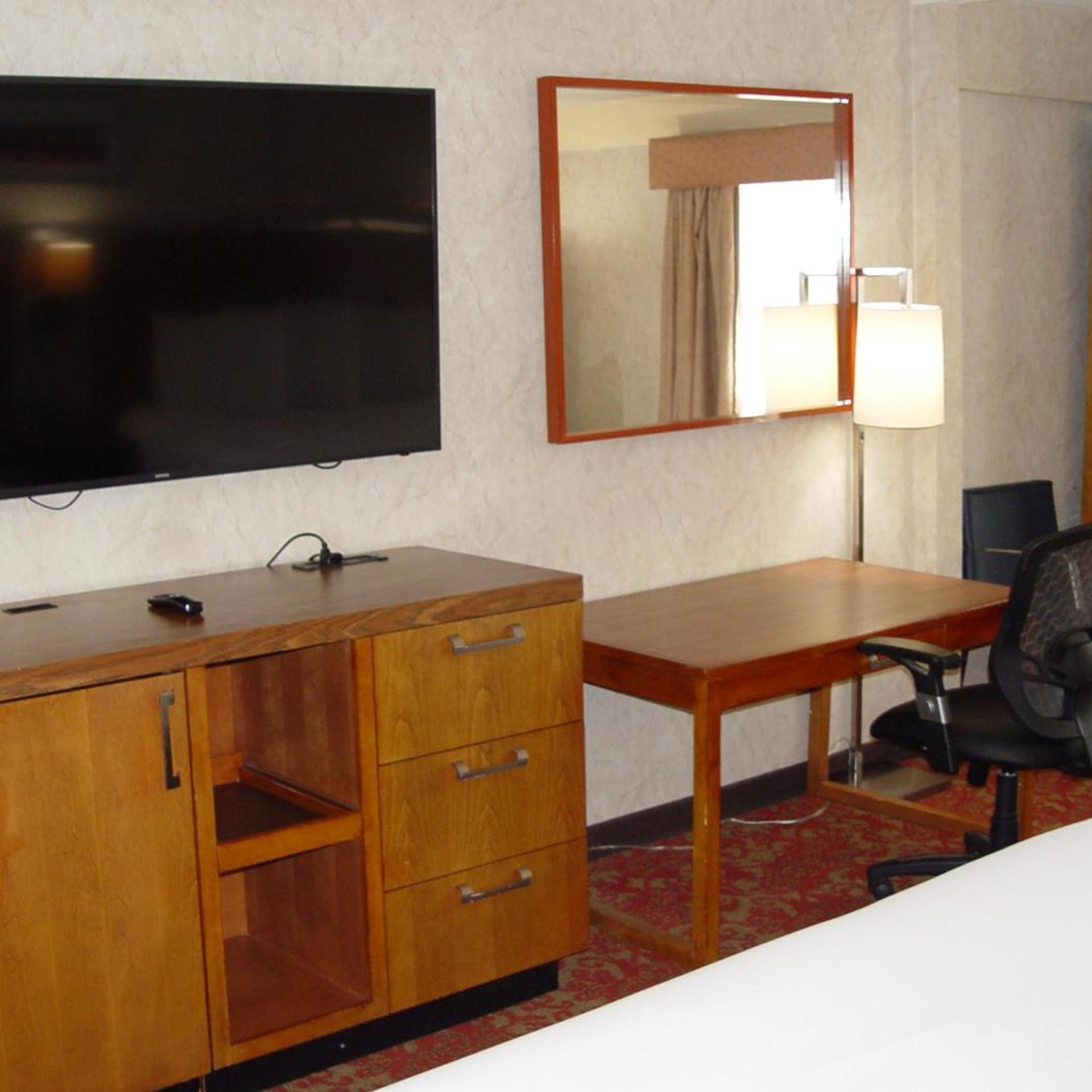 SureStay by Best Western Bakersfield Central 47/60