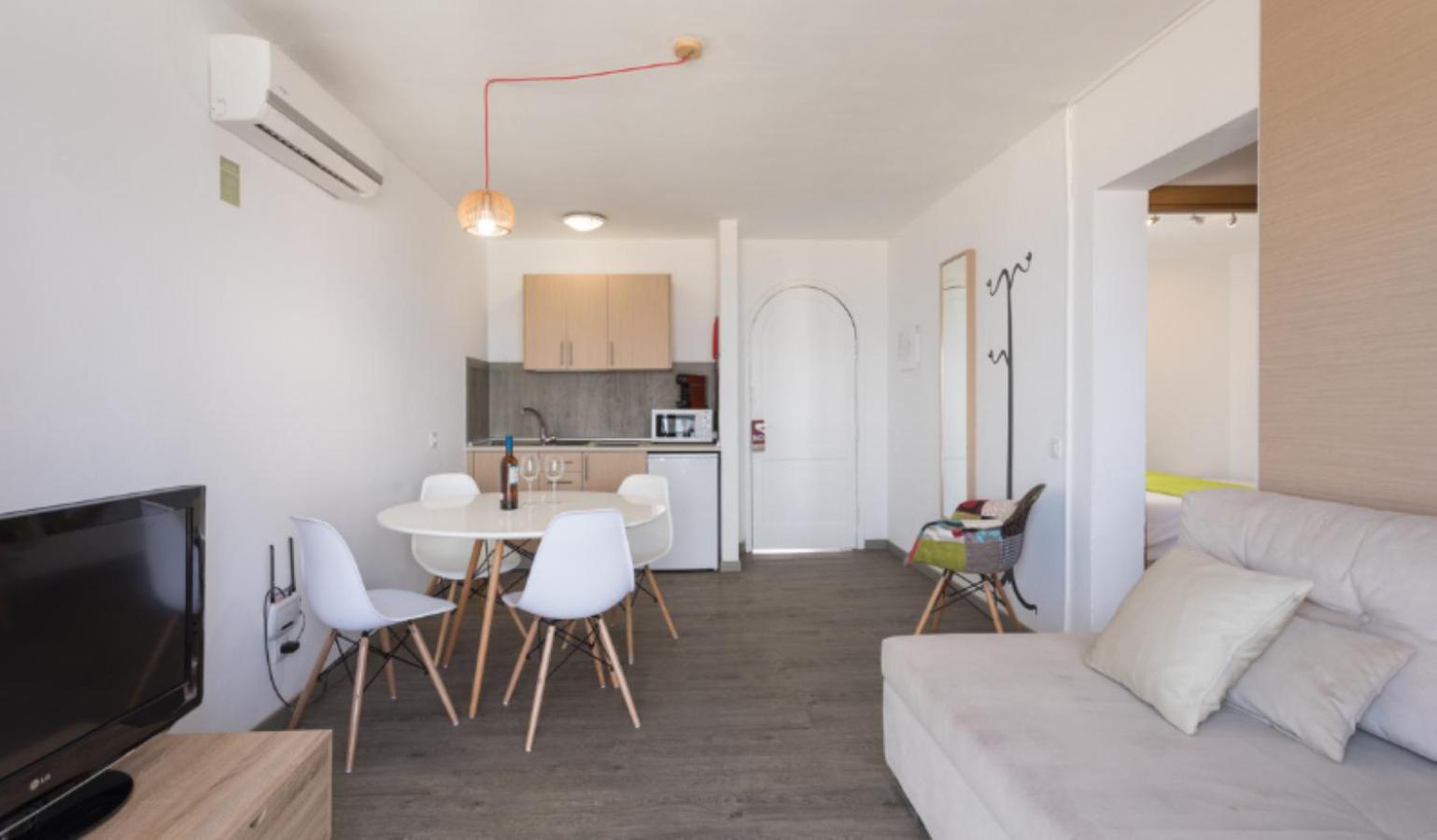 Apartamentos LIVVO Galera Beach 10/40