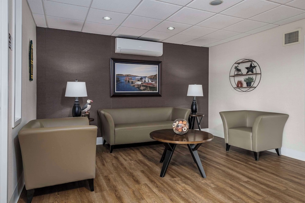 Comfort Inn Gander 11/20