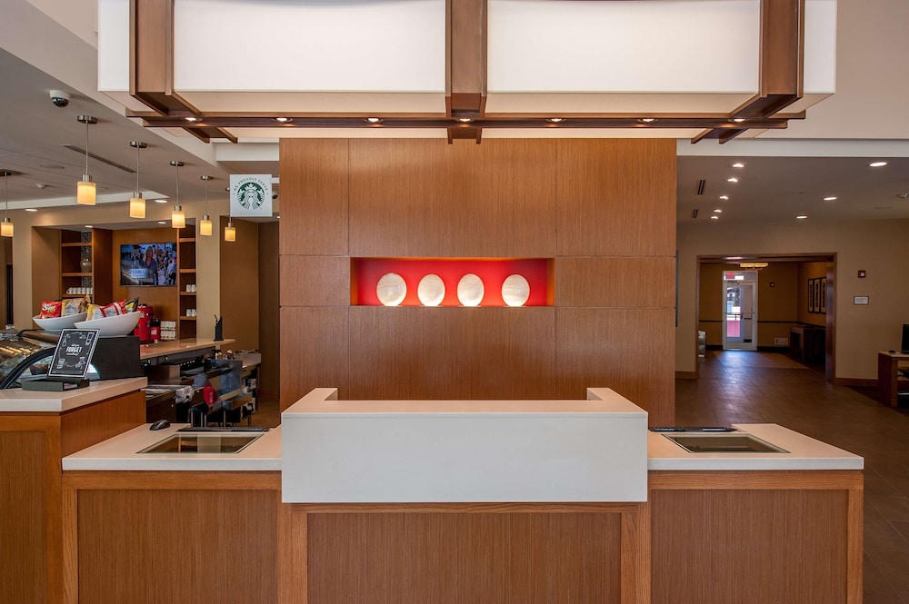 HYATT PLACE BOWLING GREEN 9/73