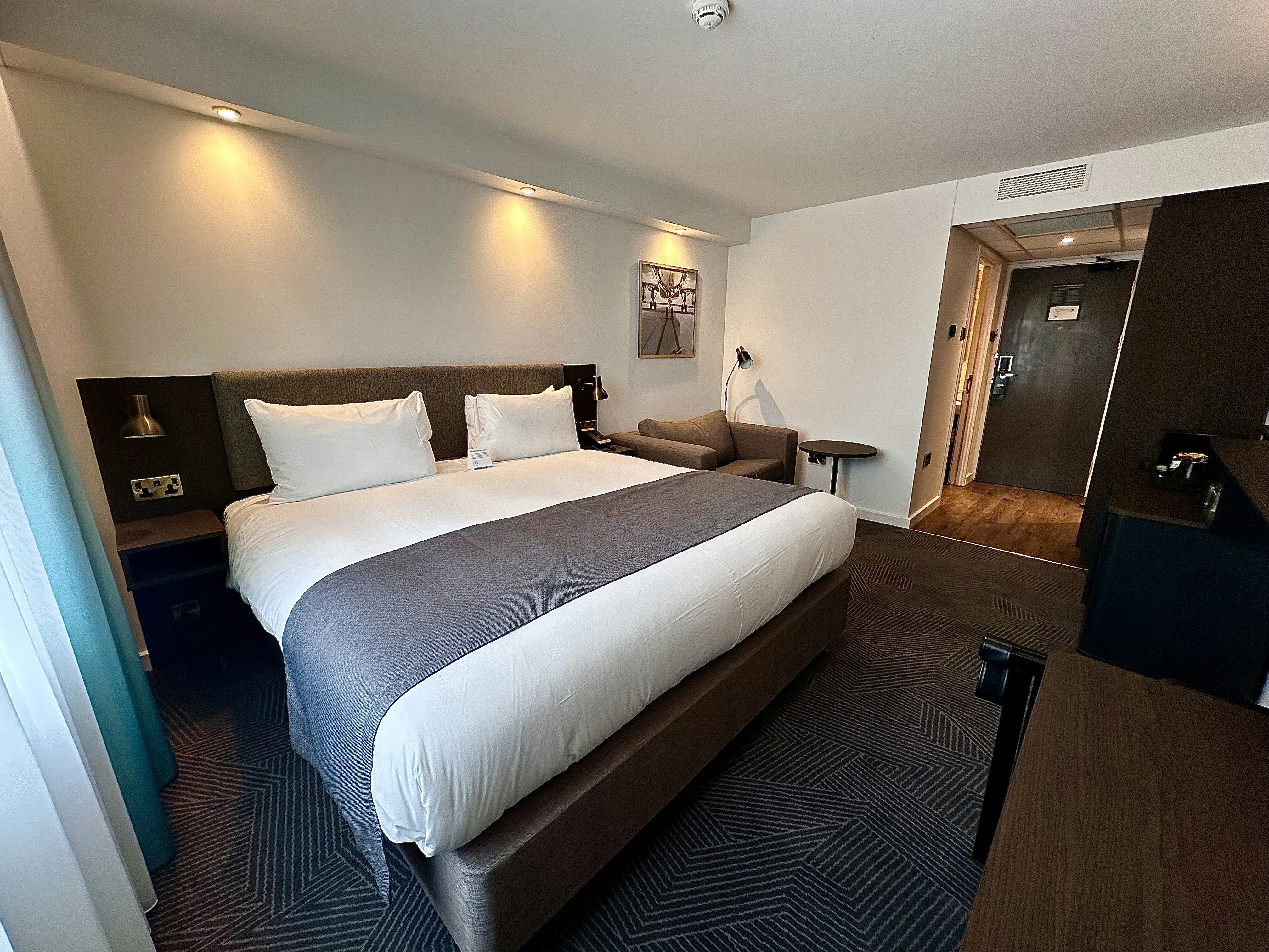 Holiday Inn Bristol Airport 5/43