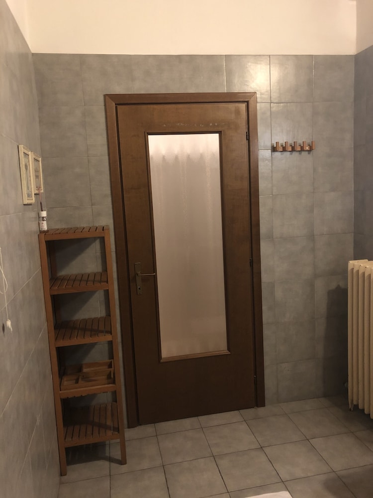 Ai Leoni 29/50