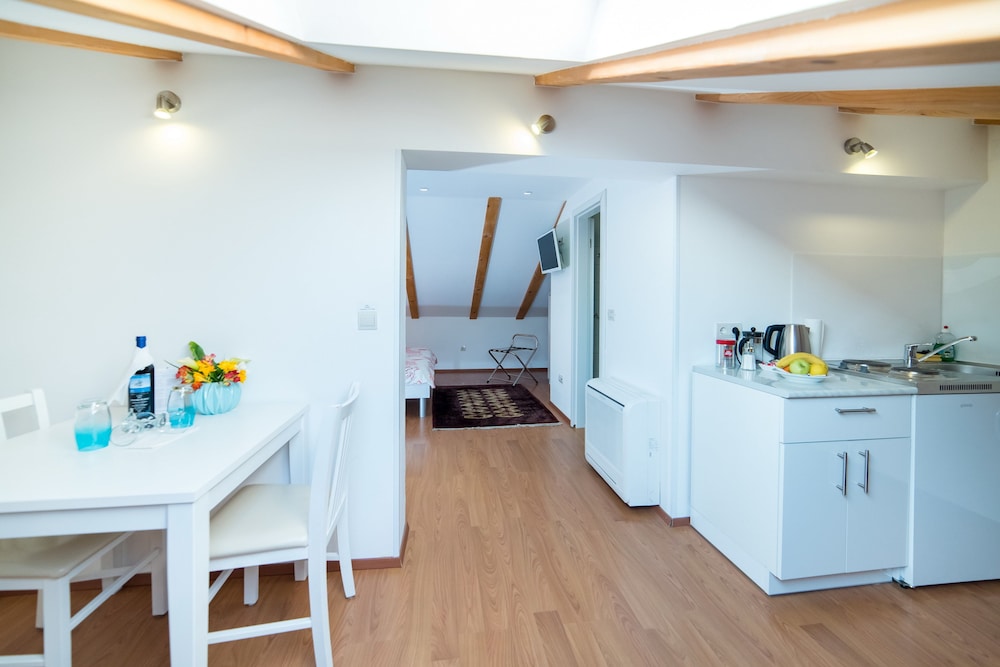 Rooms Raic 27/43