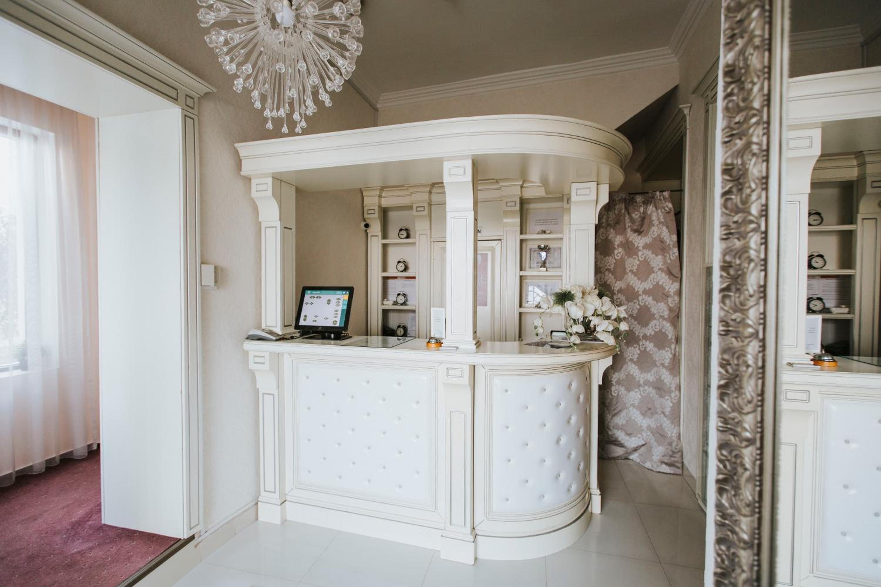 Carol Boutique & SPA ex Vila Cornelia 7/54