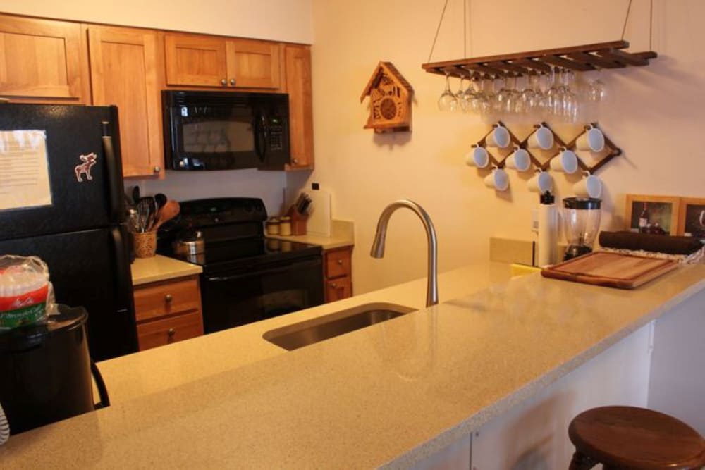 VACATION RENTALS BY BIG SKY RESORT 19/34