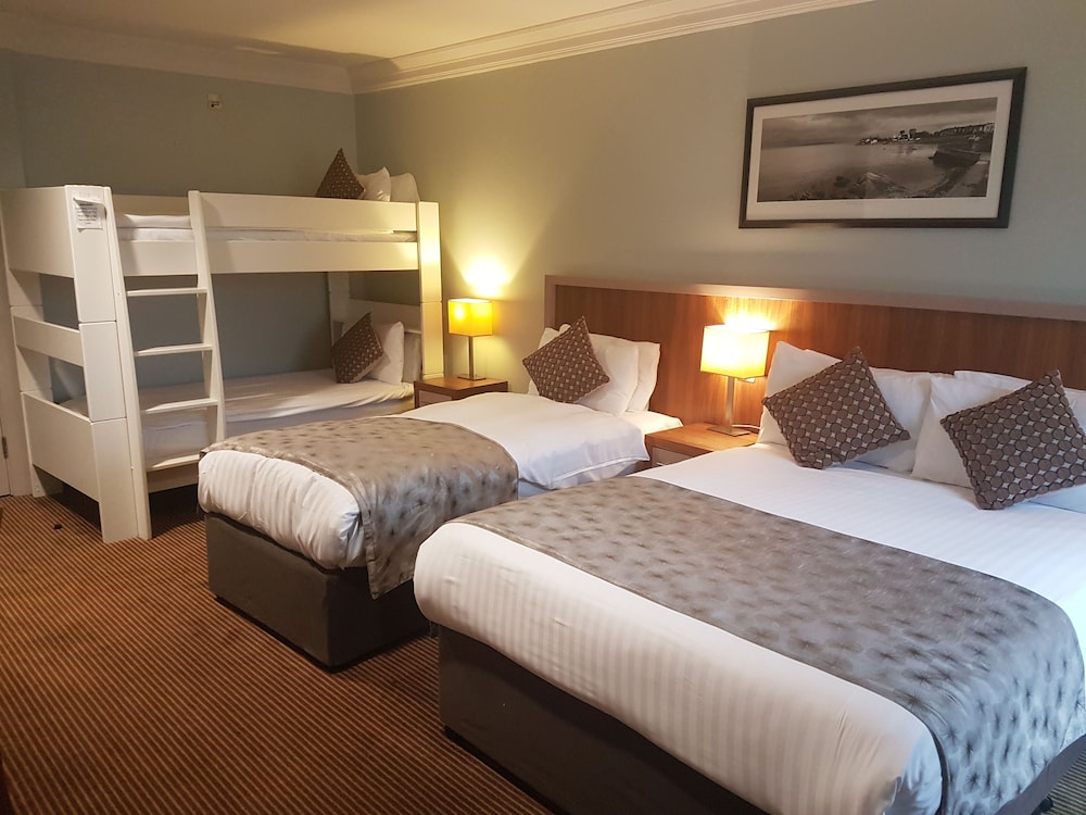 Talbot Hotel Stillorgan 12/65